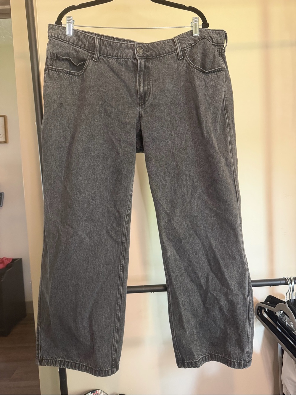 Women’s Hollister Low-Rise Baggy Jeans #58